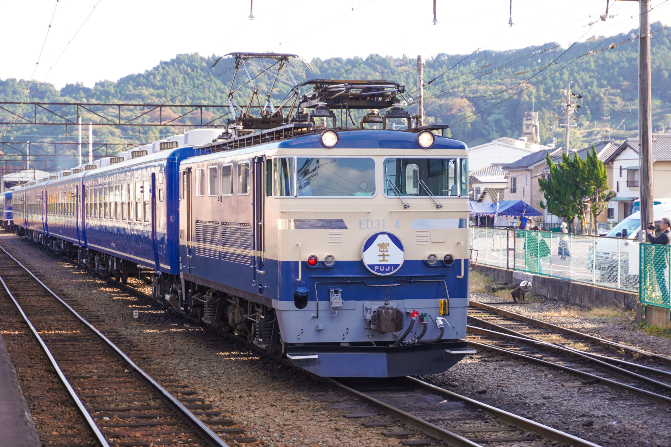 ブルートレイン急行(ふじ)