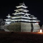 夜の松本城